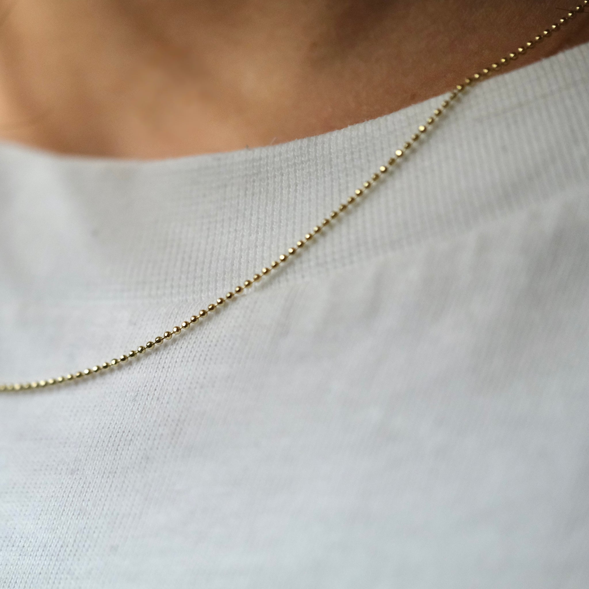Diamond-coated classic necklace